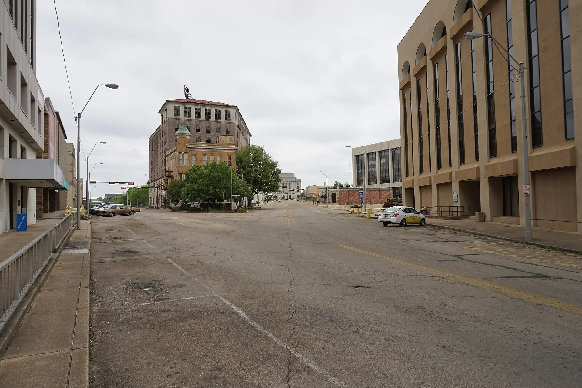 State Line Avenue in Texarkana